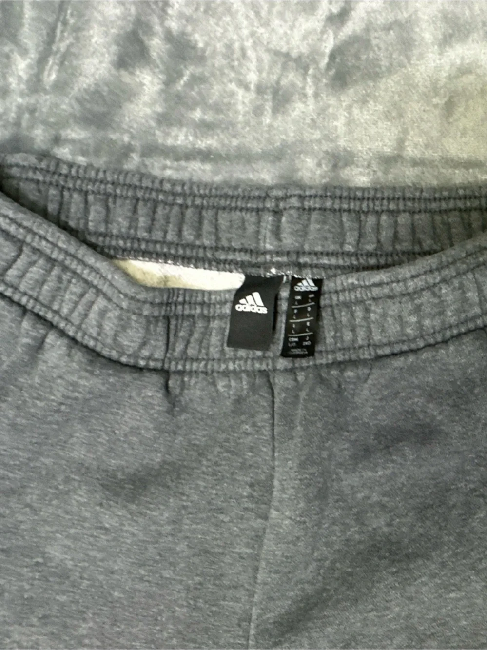 Retro Adidas Men’s Gray/Black Fleece Sweatpants Size Large